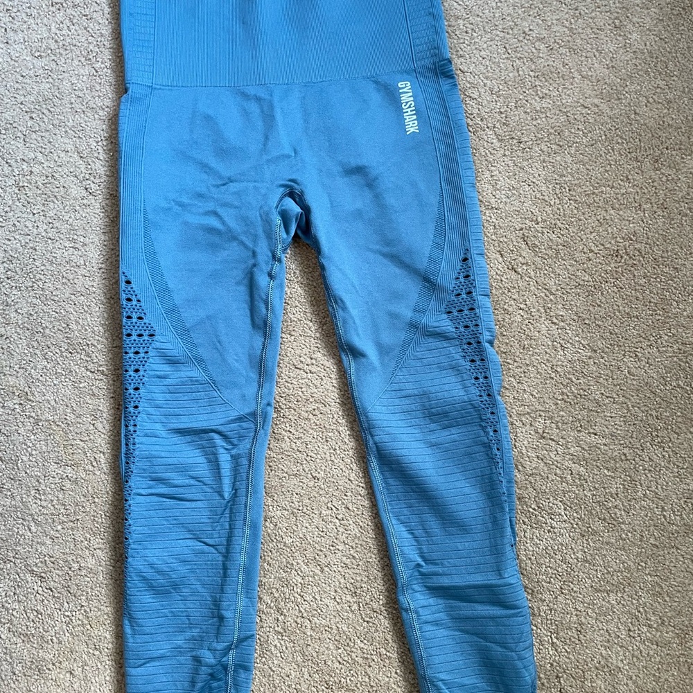 Light blue size medium gymshark seem less high waisted leggings